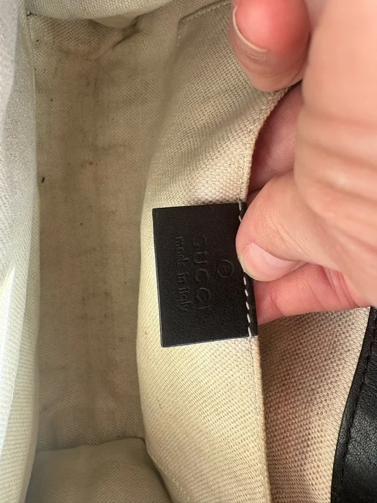 GUCCI BLACK GUCCISSIMA EMILY SMALL CHAIN SHOULDER BAG - Picture 8 of 9